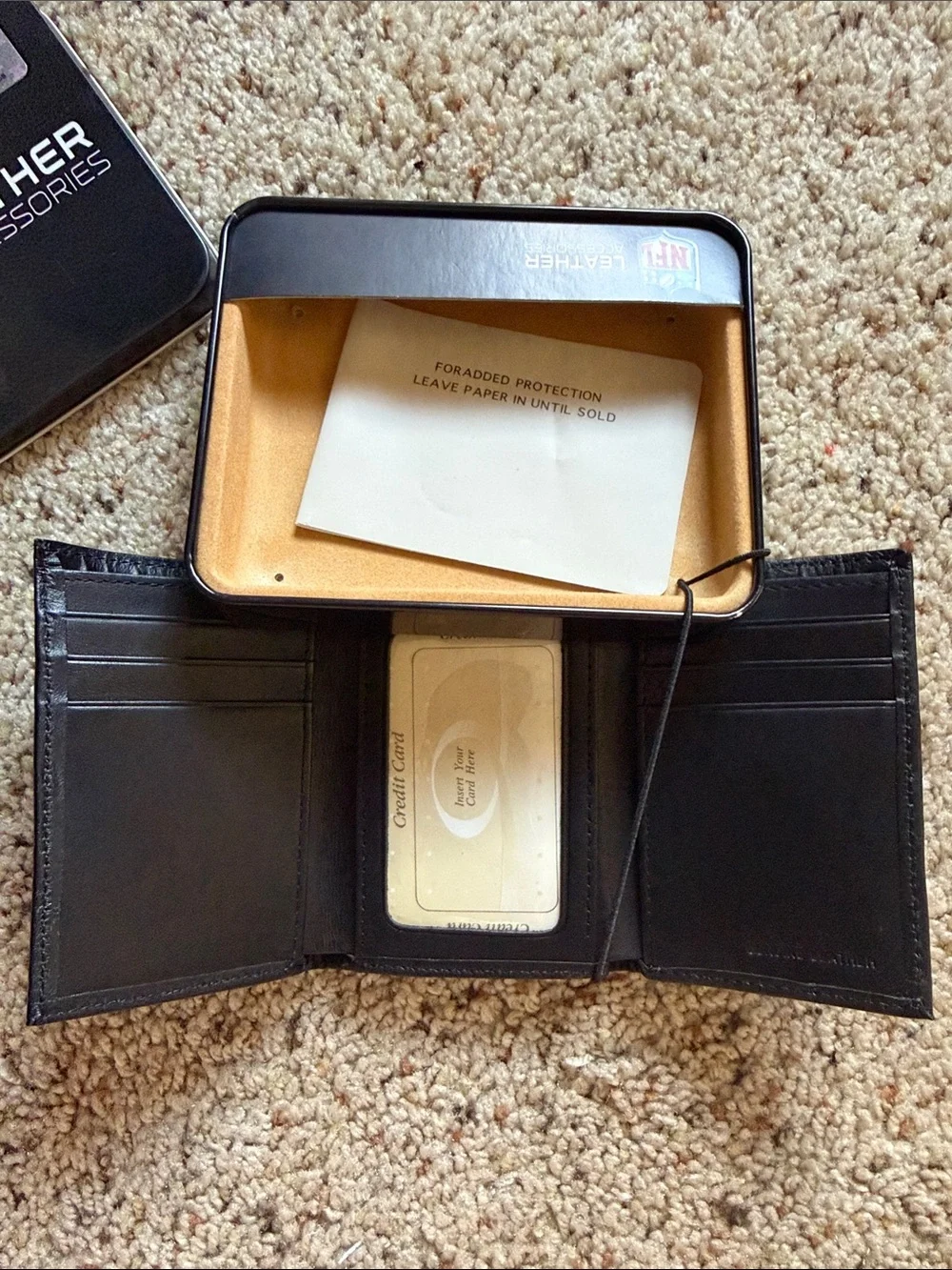 NEW NFL Tennessee Titans Black Leather Bi-Fold Wallet